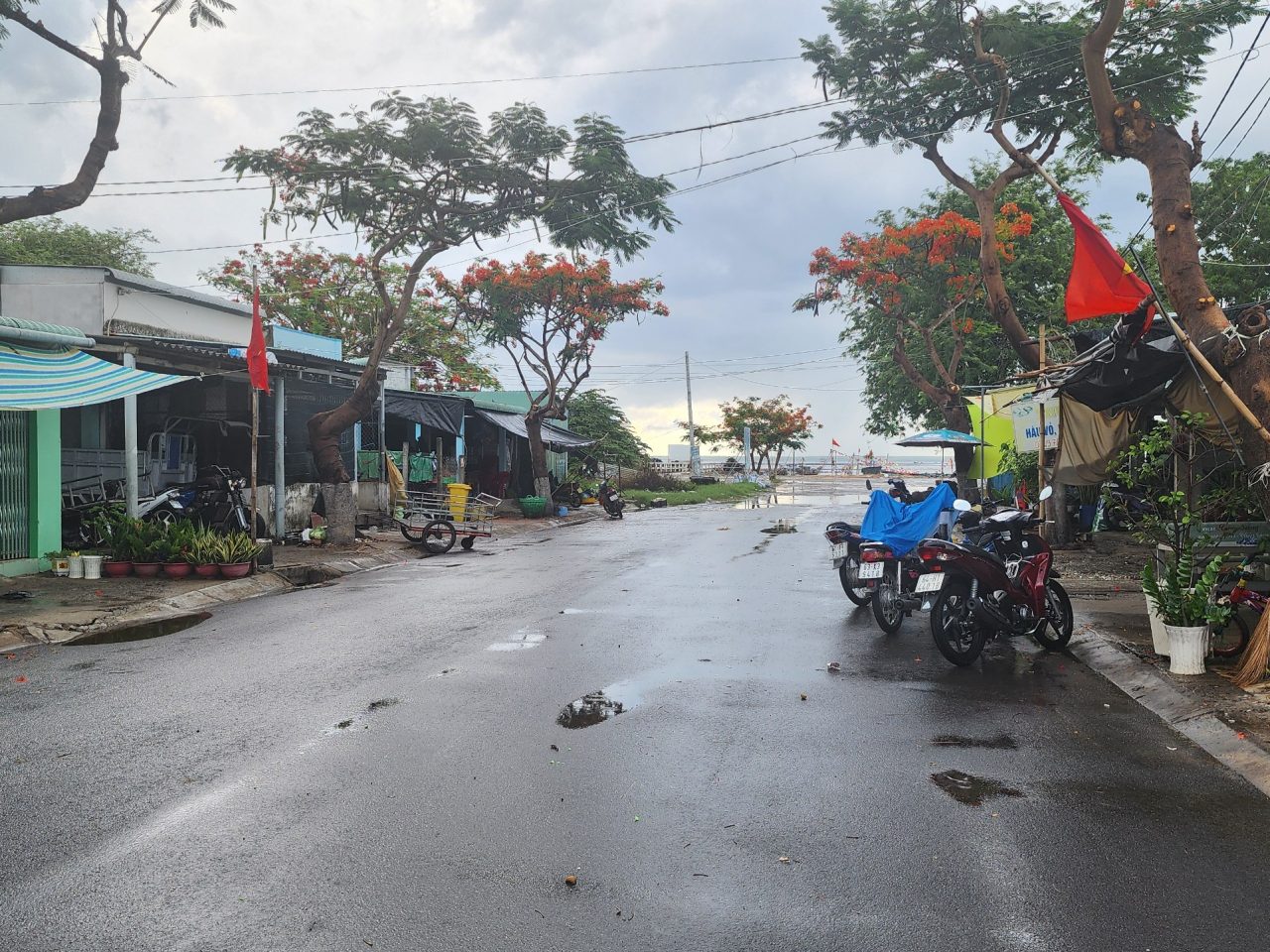 Nhà mặt tiền đường phà long hòa tiền giang