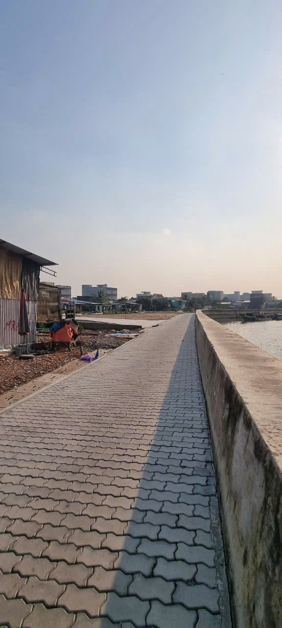 Bán nhà mặt tiền khu dân cư đường Tam Thôn Hiệp