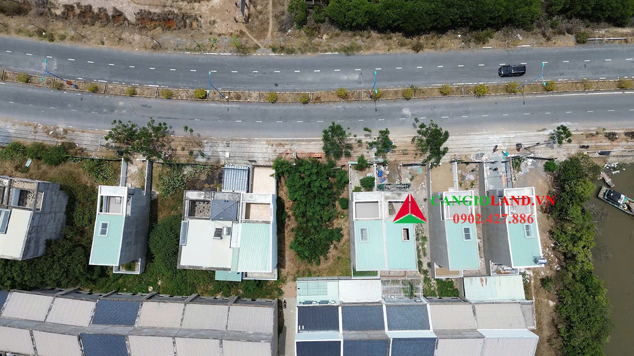 Bán đất mặt tiền dự án Phước Lộc, xã Cần Giờ. Diện tích 110m² (5×22m), full thổ cư, pháp lý rõ ràng, vị trí trung tâm gần Vinhomes Green Paradise. Liên hệ: 0902.427.886 – Sơn Trần.
